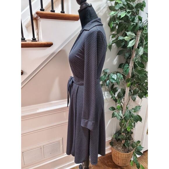 Express Women's Black Polyester Collared Long Sleeve Knee Length Wrap Dress 1/2 - Picture 7 of 12